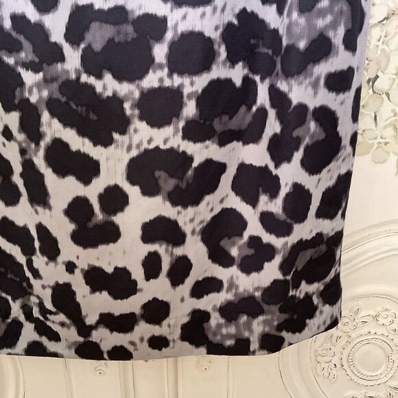 Banana Republic Skirt Women's 4 Black Gray Animal Print Pencil Linen Blend - Picture 3 of 9